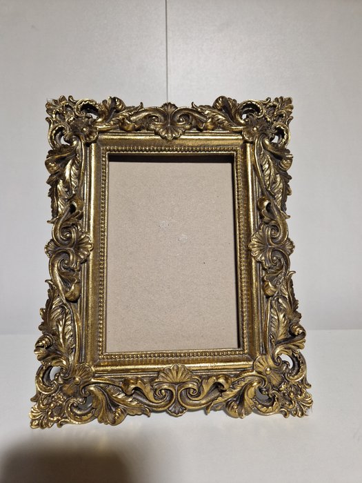 Picture frame  - Glass, Resin/Polyester, Wood