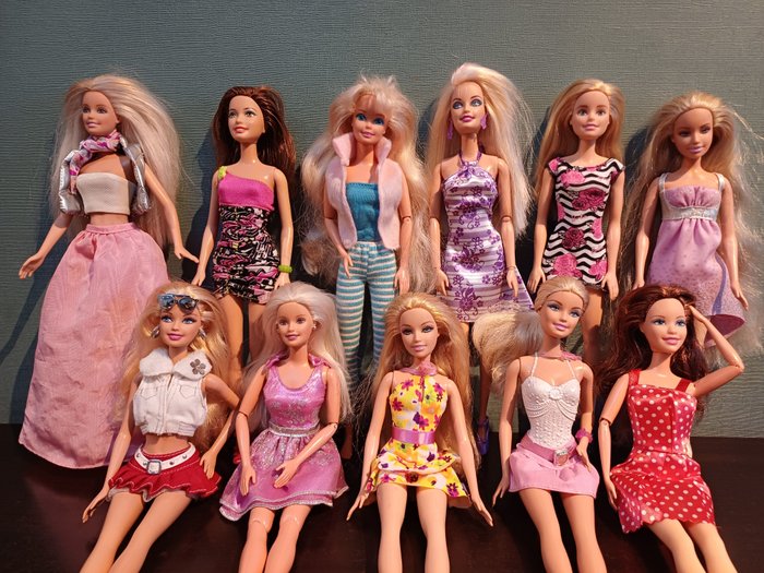 Mattel  - 芭比娃娃 11 Barbiepoppen - 1990-2000