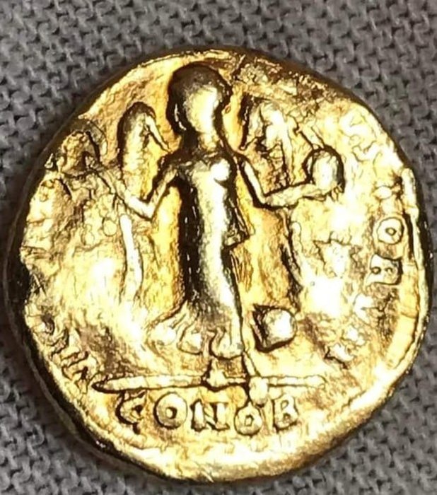 Imperio bizantino. Teodosio II (402-450 e. c.). Tremissis Constantinopla