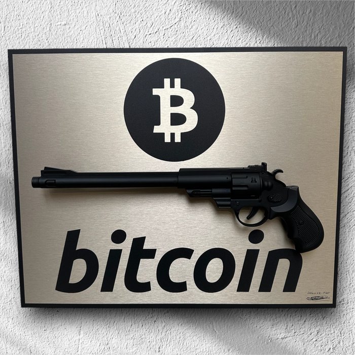 DALUXE ART - Bitcoin Gold Gun