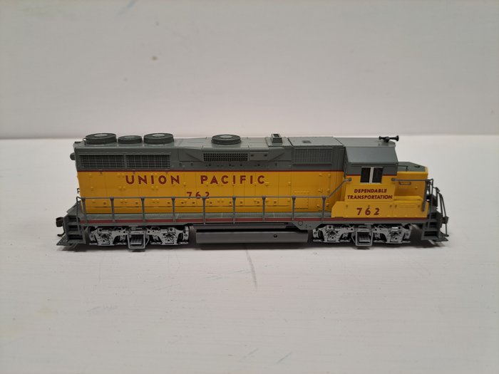 Kato H0 - 37-02D - Diesellokomotiv (1) - GP-35, Utrustad med ljudavkodare - Union Pacific Railroad