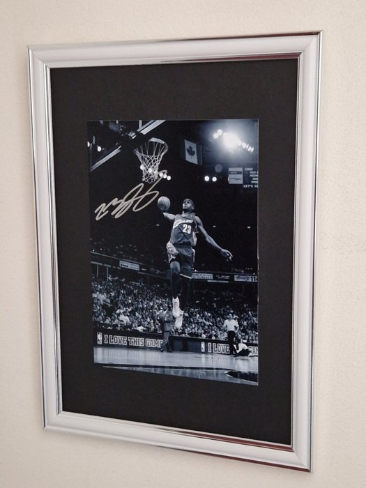 NBA - LeBron James Photograph 