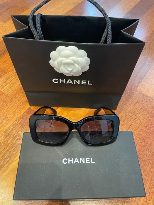 Chanel - 太阳镜