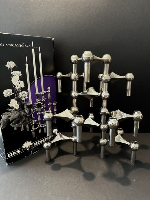 Nagel Konzept - Werner Stoff - Kynttilänjalka S 22 - Yhdeksän modulaarista kynttilänjalkaa - kromi