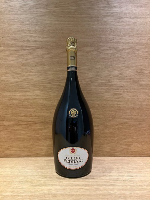 2004 Giulio Ferrari "Riserva del Fondatore" - Trentino Alto Adige - 1 馬格南瓶(1.5公升)