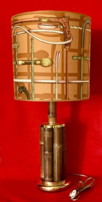 Tischlampe (1) - Lampenschirmsockel aus Fornasetti-Stoff im Gabriella-Crespi-Stil - Bambus, Baumwolle, Messing
