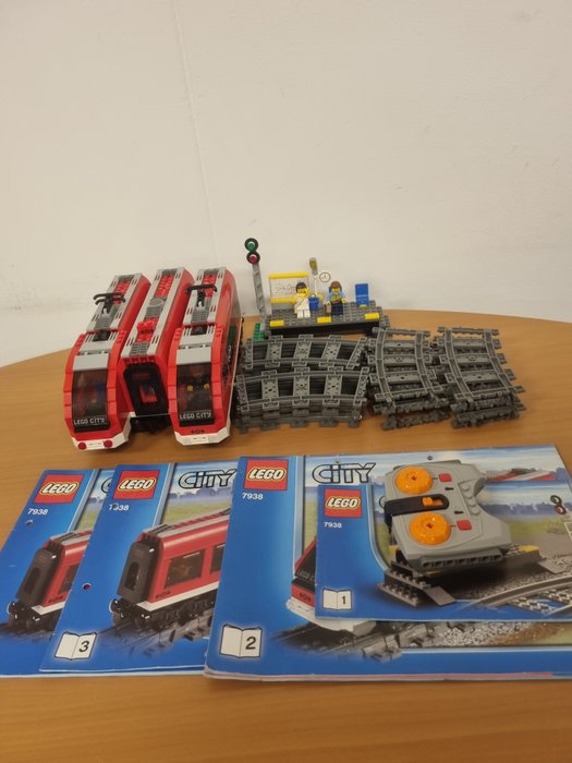 Lego - City - 7938 - Passenger Train - 2000 - 2010