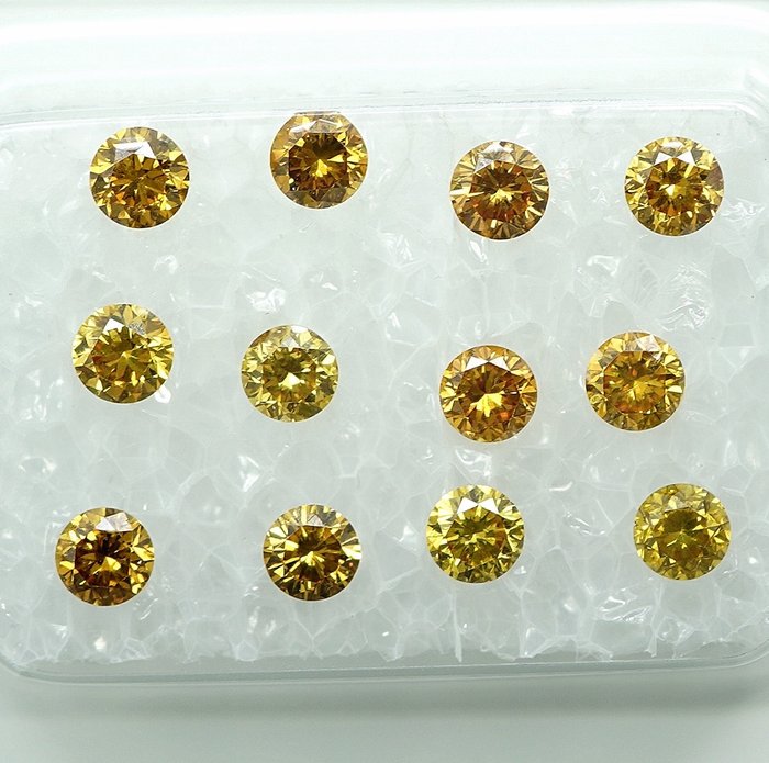 12 pcs Diamanter - 1.00 ct - Brilliant - Natural Fancy Intense to Vivid Orange Yellow - VS-I1