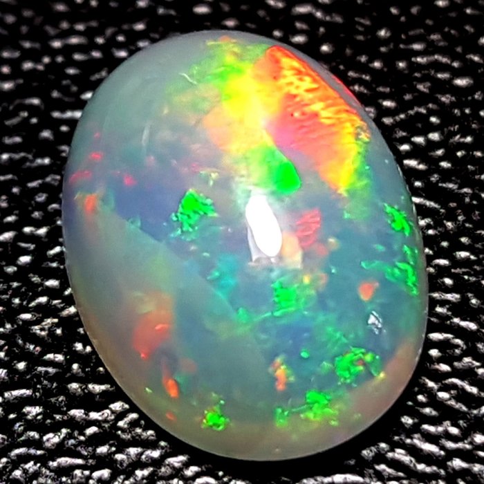 1 pcs mehrfarbig Opal - 2,30 ct