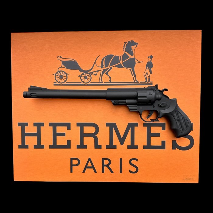 DALUXE ART - H.ermes Orange/Black Gun - pop art