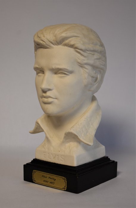 Elvis Presley - Statue - 1977