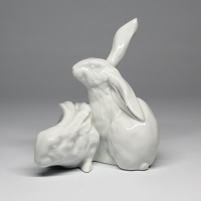 Herend - Éva Vastagh (1900-1942) - Szobrocska, Art deco rabbits - 13 cm - Porcelán