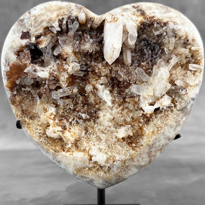 AUCUN PRIX DE RÉSERVE - Merveilleux cristal de quartz En forme de coeur sur un support personnalisé - Hauteur : 20 cm - Largeur : 16 cm- 2300 g - (1)