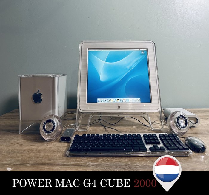 Apple Power Mac G4 Cube - COMPLETE + with the Manual and Original Software +Apple M7649 Studio Display - Macintosh - Med erstatningsæske