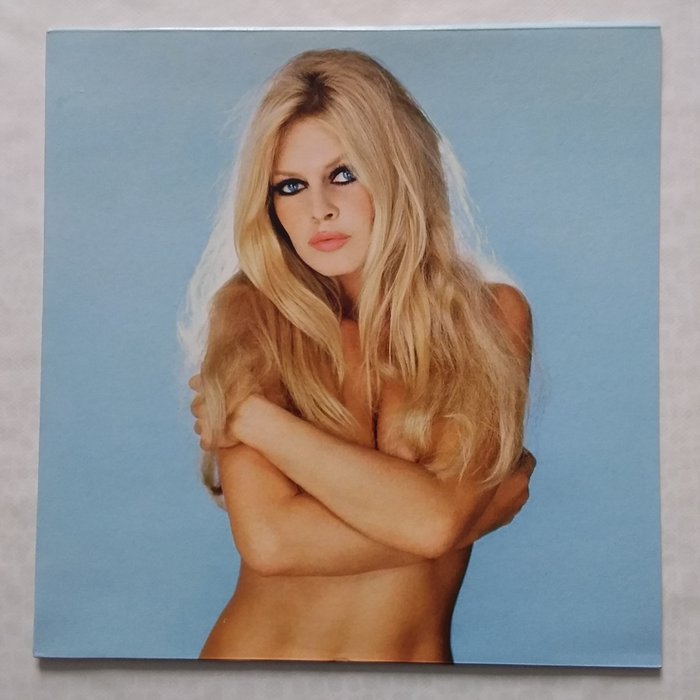 BRIGITTE BARDOT - Rare vinyle Brigitte Bardot LP 25 cm "Je t'aime " - Picture Disc - Edition Limitée - France 1984 - Vinyylilevy - 1st Pressing - 1984