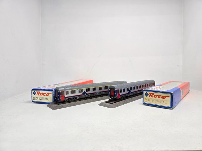 Roco H0 - 44350/44351 - Modellbahn-Personenwagen (2) - 2 Eurofima-Wagen, genau 1:87 - SNCB NMBS