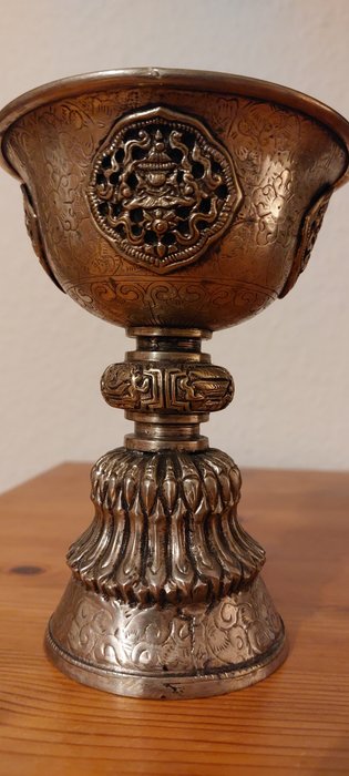 Lámpara de mantequilla tibetana budista sino Yak - Plateado - China - Segunda mitad del siglo XX