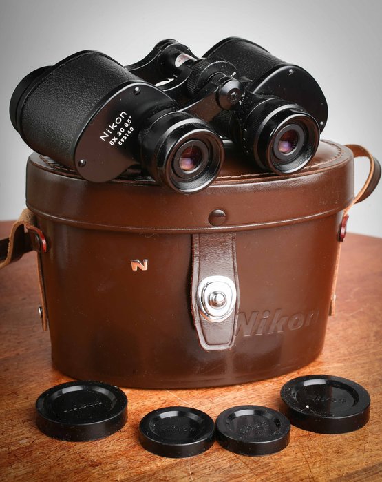 Binocolo - Nikon Superbe Jumelles 8x30  8,5 ° avec un étui en cuir marron