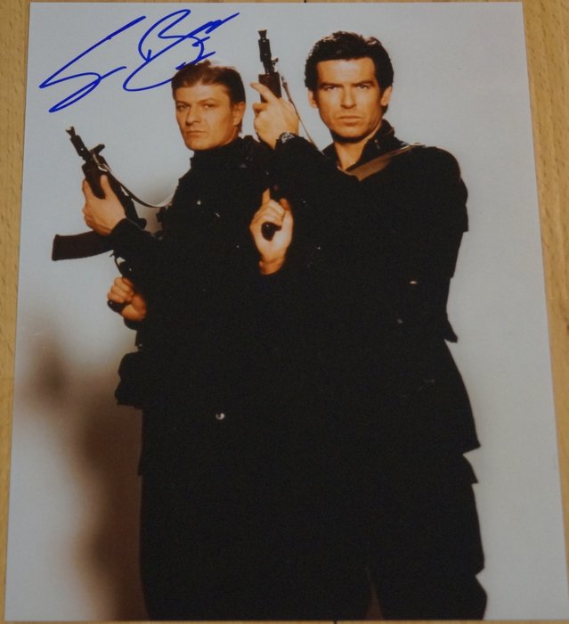 James Bond 007: GoldenEye - Sean Bean as Alec Trevelyan (006) - Signed with Certified Genuine b´bc holographic COA