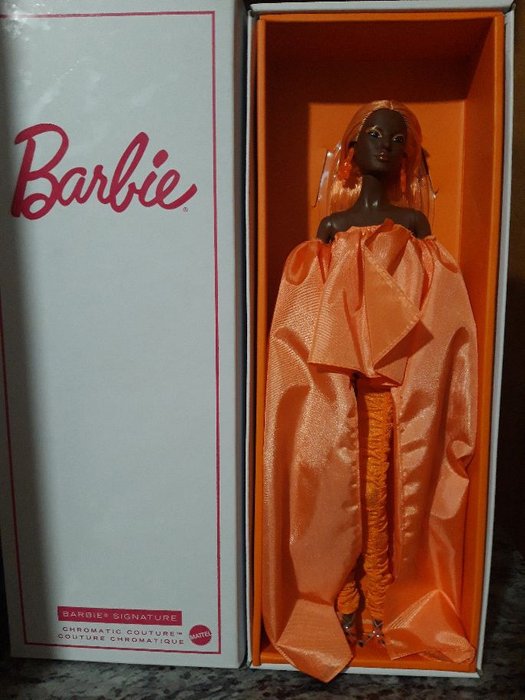Mattel  - Păpușă Barbie Chromatic Couture Doll - Mattel - 2020+ - Indonezia