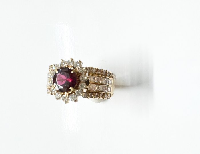 Ring Gelbgold Rubin - Diamant 