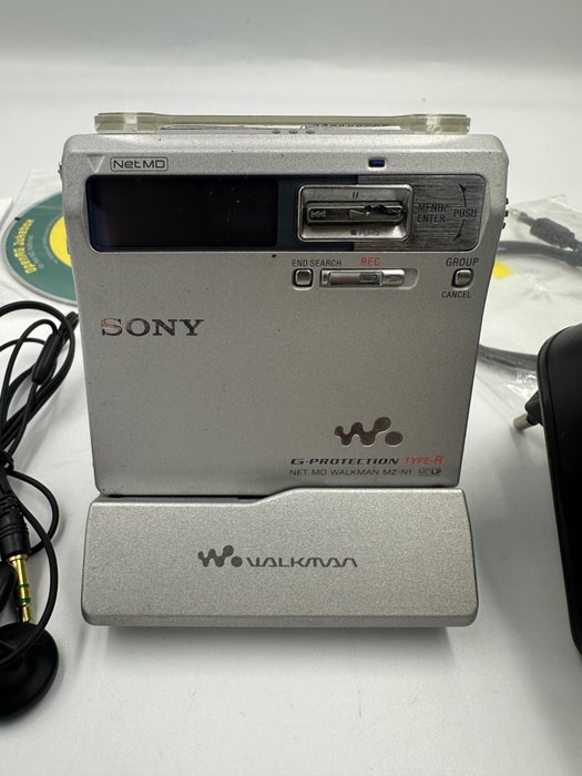 Sony - MZ-N1 - Minidisc Walkman