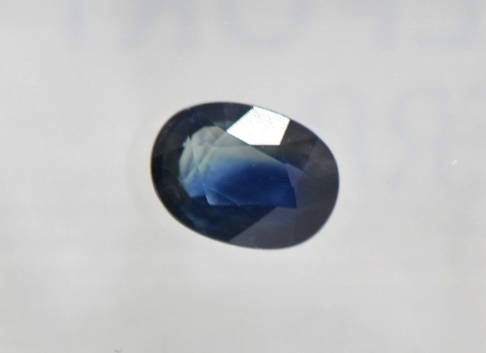 Blau Saphir - 1.31 ct