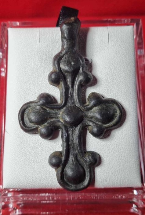 拜占庭时期 黄铜色 十字架 - 65.1 mm