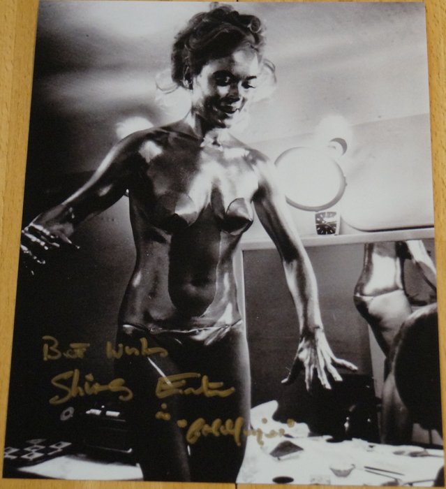 James Bond 007: Goldfinger - Shirley Eaton as Jill Masterson - Autogramm, Foto, Signed with Certified Genuine b´bc holographic COA