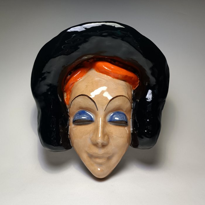 Karman Ceramics - László Kármán - 雕塑, Art Deco Wall Mask - 21.5 cm - 陶瓷