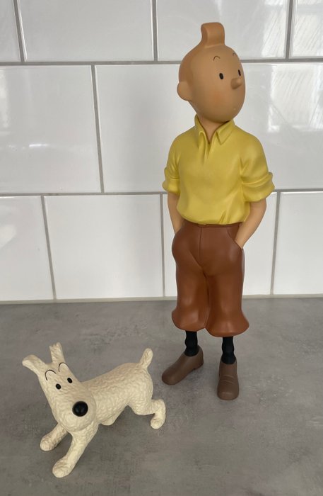 Moulinsart - Hergé - Figura - Statuette Moulinsart 45914 - Tintin et Milou debout - Tintin en Amérique - (2000) - Resina / Poliéster