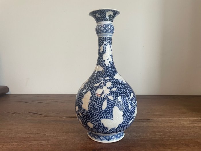 Vase - Porcelain - China - Yongzheng (1723-1735)