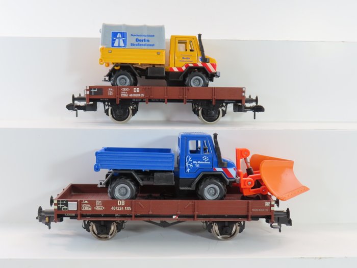 Märklin 1 - 模型貨運火車 (2) - 2x 2 軸低開箱式卡車帶負載（工作設備） - DB