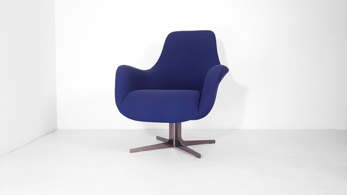 Trussardi Casa - Carlo Colombo - 扶手椅 (1) - 西普 西普 - 鋼, 拜杜爾纖維