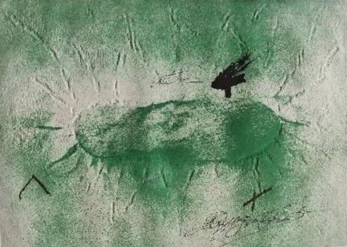 Antoni Tapies (1923-2012) - 浮雕, Petjada i signatures - 56 cm - 小豬紙