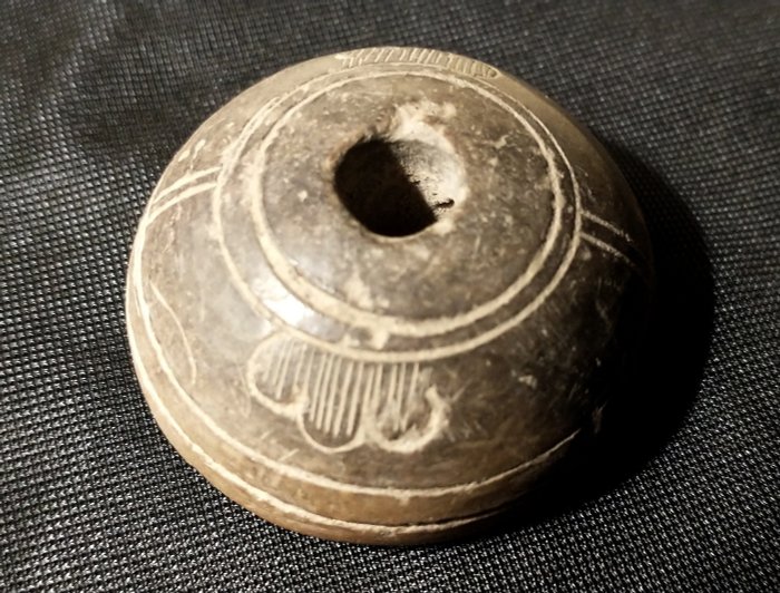 哥伦比亚金巴亚, 石头 前哥伦布时期的纺锤方向盘 - 2 cm