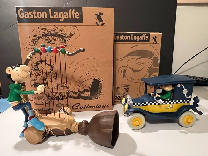 Figurin - Gaston - 2x Statuette Collectoys - La ford T + Gaffophone -  (2) - Kåda/Polyester