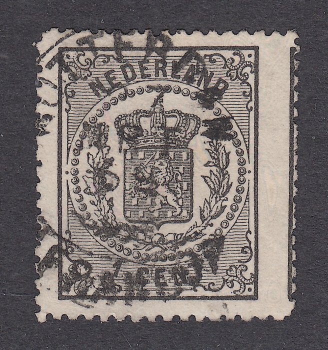 Países Bajos 1869 - Escudo nacional, con variedad de trazo muy ancho y parte de sello vecino - NVPH 14