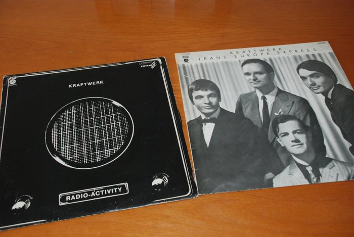 發電廠樂團 - TRANS EUROPE EXPRESS + RADIO ACTIVITY - 多個標題 - LP - 第一批 模壓雷射唱片 - 1976