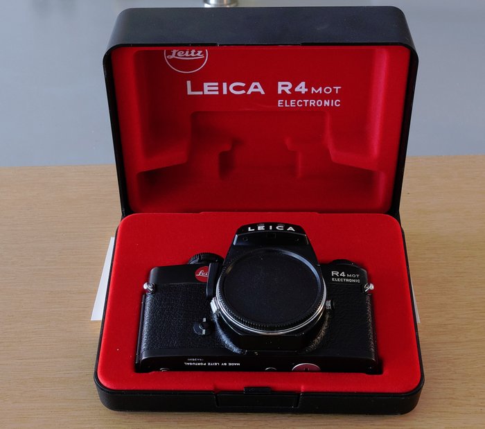 Leitz R4 MOT Electronic + Summicron-R 2/50mm + acc. | Egylencsés reflex fényképezőgép (SLR)