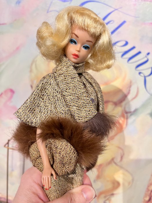 Mattel  - 芭比娃娃 Fashion Queen Doll with Gold n' Glamour Outfit - 1960-1970