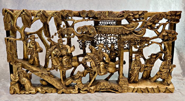 Story of Jiang Ziya 姜子牙 dropping a Fishing Line on the Bank of the Wei River and found by King Wen - Gilt, highly detailed Chinese carvings from one piece of wood - China  (No Reserve Price)