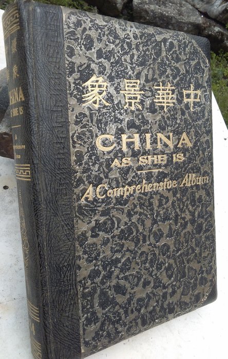 Lian Teh Wu - China as she is. A comprehensive Album - 1934