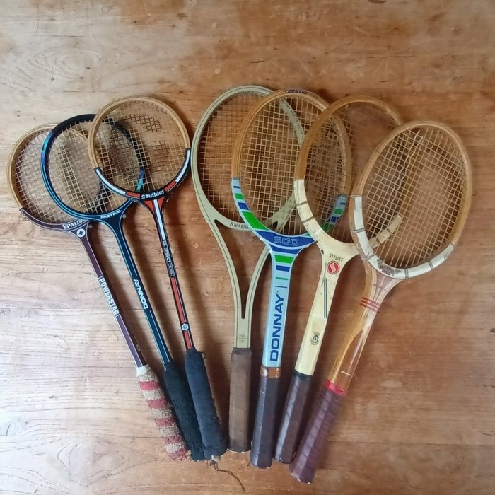 Mooie partij retro houten tennis/squash raquets (10 stuks) - 网球拍