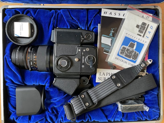 Hasselblad 500ELX + Carl Zeiss Sonnar T* 4/150mm | 120 / keskikoon kamera