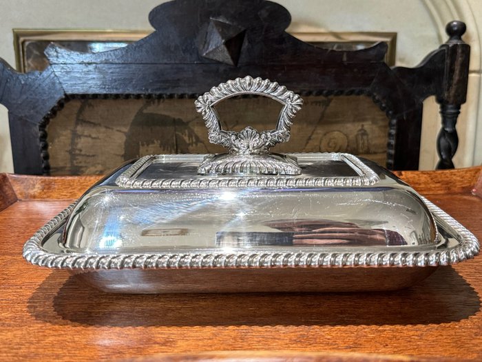 Beautiful vintage silver covered serving plate - Eetservies (2) - Verzilverd