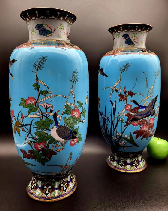 Vase - Lack, Cloisonné - Japan - Meiji Periode (1868-1912)