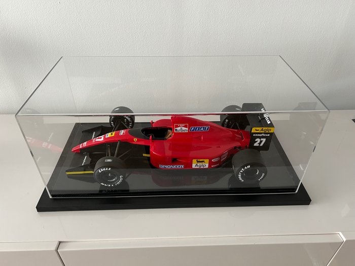 WRX Rosso 1:8 - 1 - Modelbil - Ferrari 643 - Formule 1 - Alain Prost - 1991