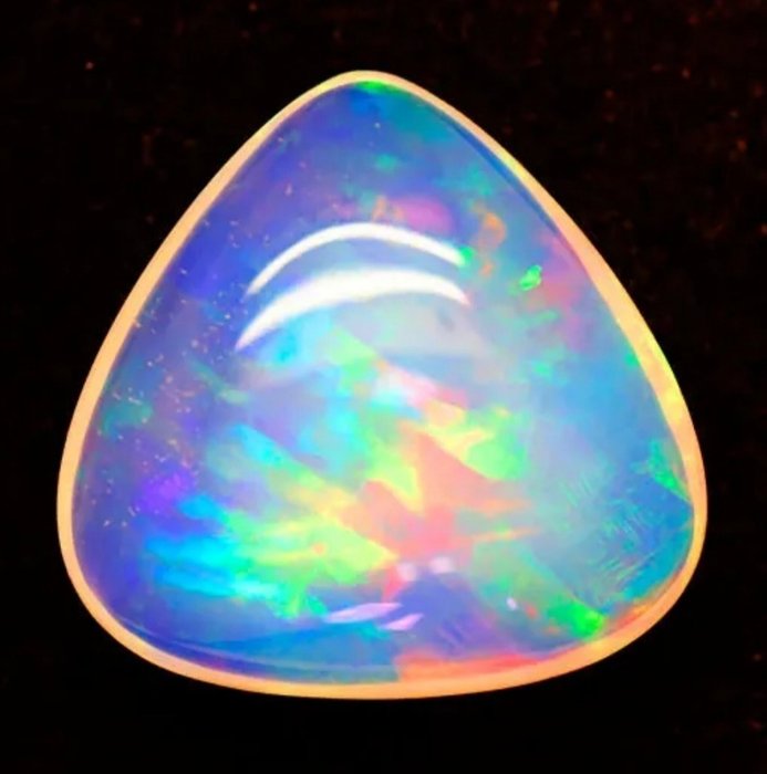 Pas de prix de réserve : Opale de feu d'Ethiopie de 15,34 carats . - Hauteur : 20 mm - Largeur : 20 mm- 3.07 g - (1)