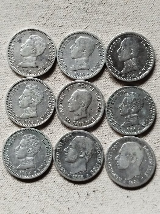 Königreich Spanien. Alfonso XII y XIII. 50 centimos 1881/1926 (9 monedas)  (Ohne Mindestpreis)